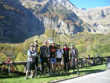 6826_1256789060672_976177_n